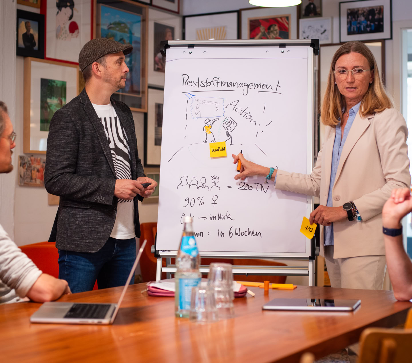 Kostenloses Stock Foto zu frauen, kleidung, nachhaltige